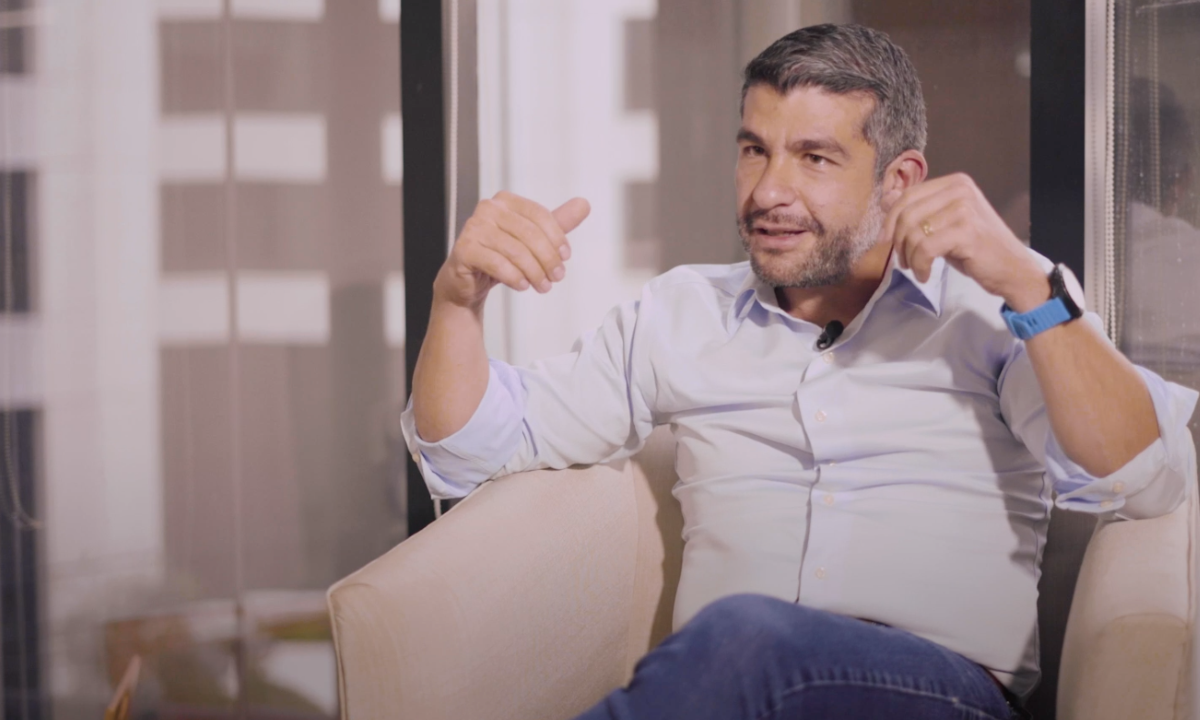 Entrevista con Mauricio Tabe